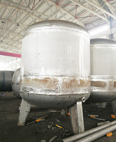 不銹鋼石英砂過(guò)濾器：高效凈化，耐用可靠